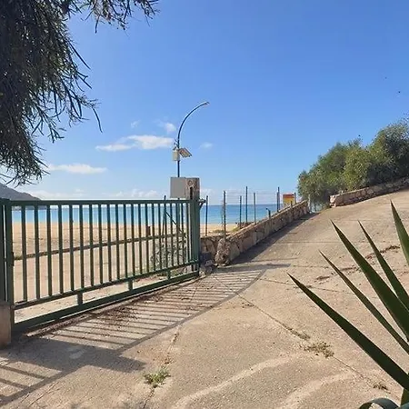 Beautifulhousebybeach Nyaraló *